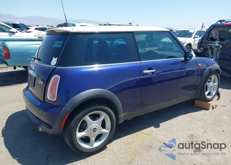 2005 Mini Cooper из США, поврежденный, VIN WMWRC33455TJ66516